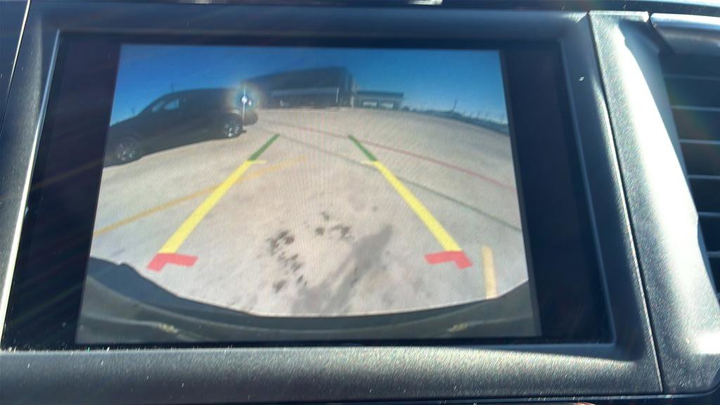 Used 2020 Chrysler Pacifica Touring w/ S Appearance Package image 29