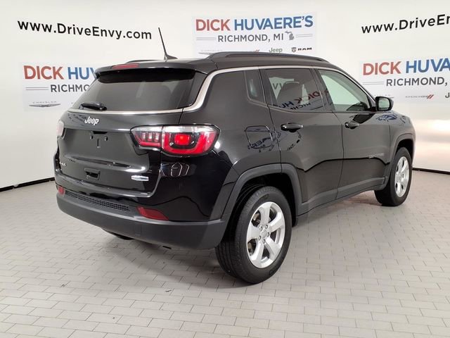 Used 2018 Jeep Compass Latitude w/ Popular Equipment Group AWD/4WD image 4
