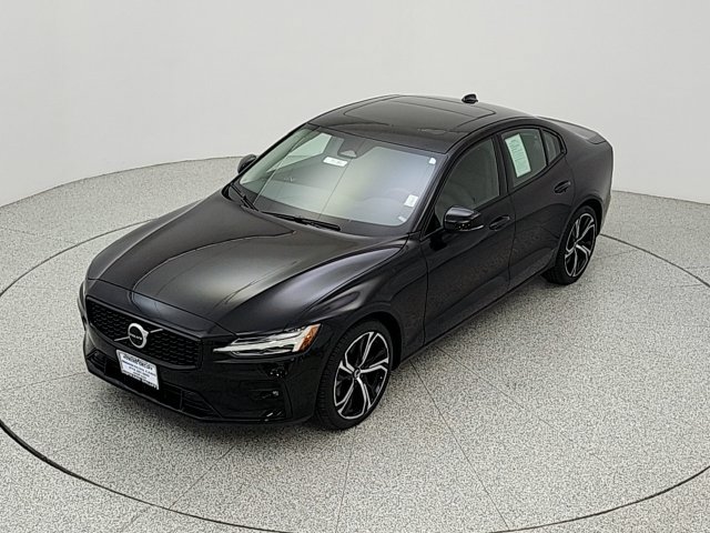 Certified 2024 Volvo S60 B5 Plus w/ Climate Package AWD/4WD image 13