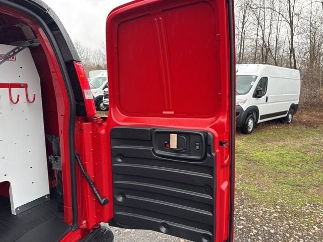New 2026 GMC Savana 3500 w/ Driver Convenience Package RWD image 19