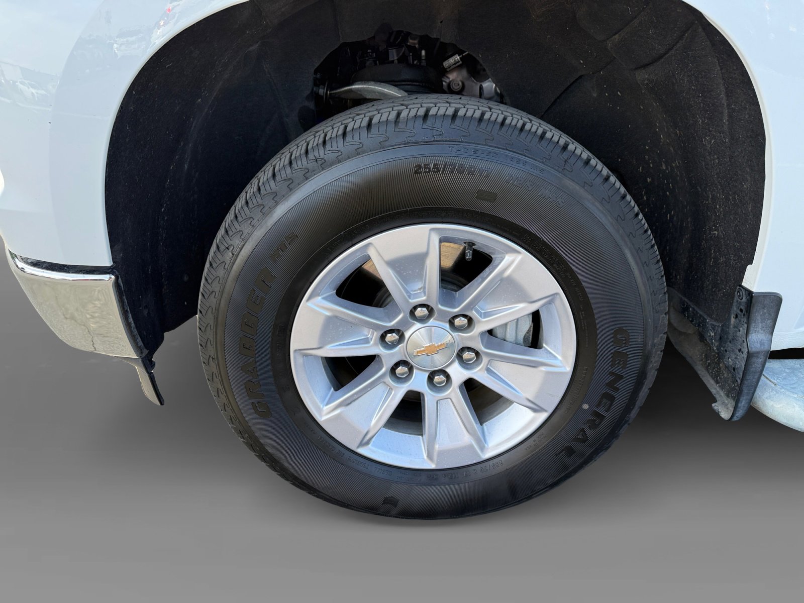 Used 2025 Chevrolet Silverado 1500 W/T image 9