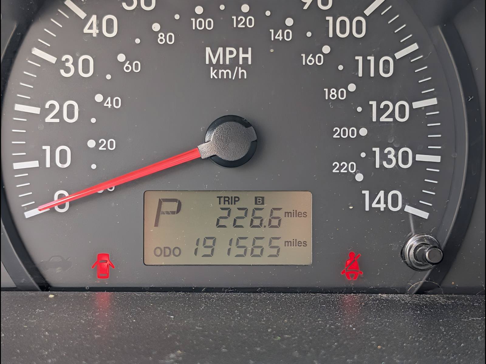 Used 2005 Kia Spectra LX FWD image 10