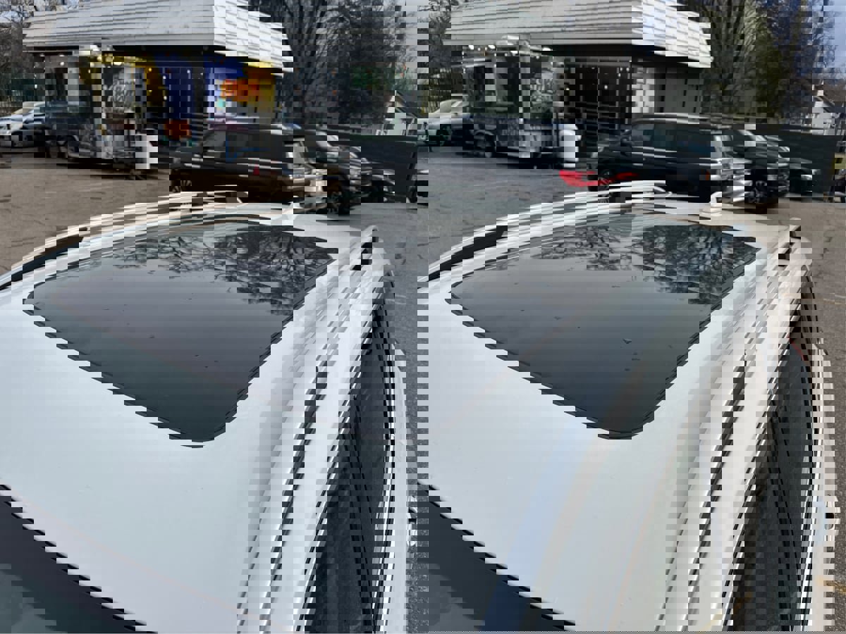 Used 2016 Volvo XC90 T6 Momentum w/ Momentum Plus Package image 13