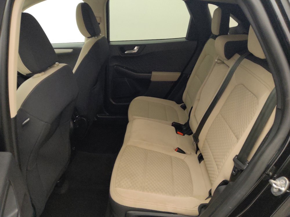 Used 2020 Ford Escape SE FWD image 18