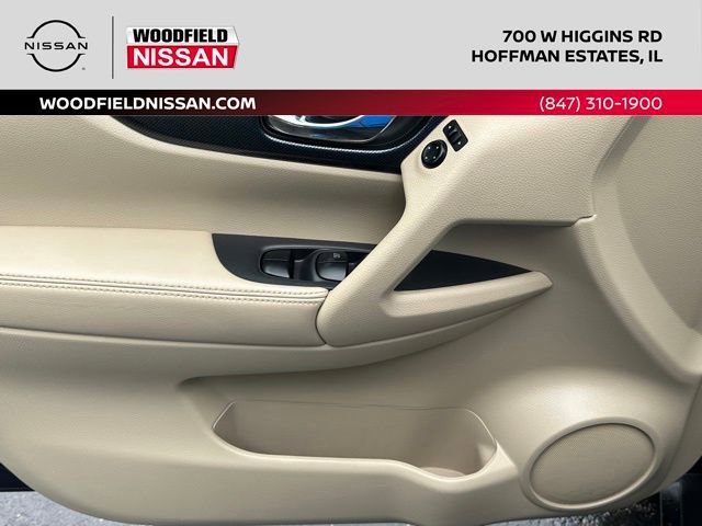 Used 2016 Nissan Rogue SL w/ SL Premium Package AWD/4WD image 18
