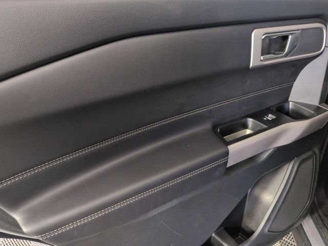 Used 2023 Ford Explorer XLT w/ Equipment Group 202A image 21