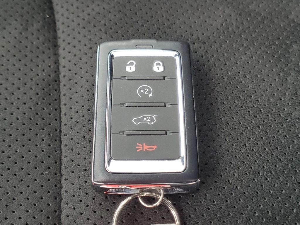 Used 2025 Jeep Grand Cherokee Altitude image 38