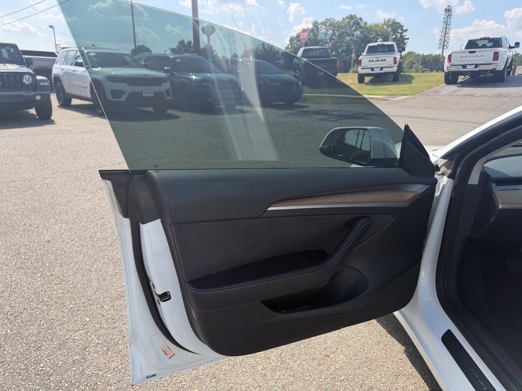 Used 2023 Tesla Model 3 Standard Range RWD image 13