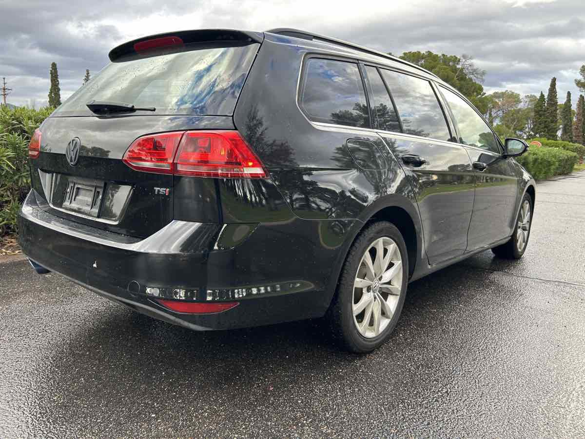 Used 2015 Volkswagen Golf SEL image 6