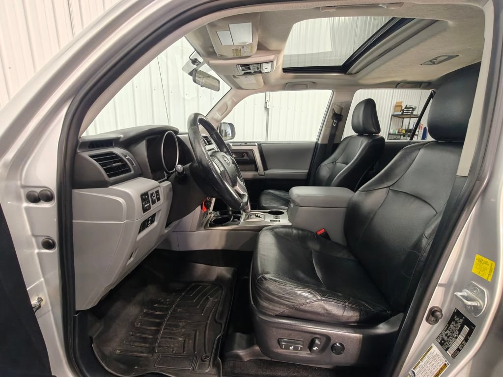 Used 2011 Toyota 4Runner SR5 w/ Premium Pkg w/Leather AWD/4WD image 24