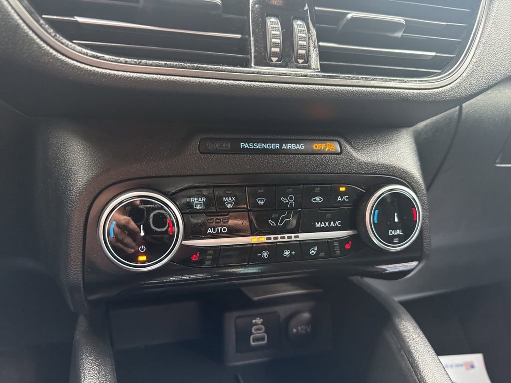 Used 2024 Ford Escape Active image 32