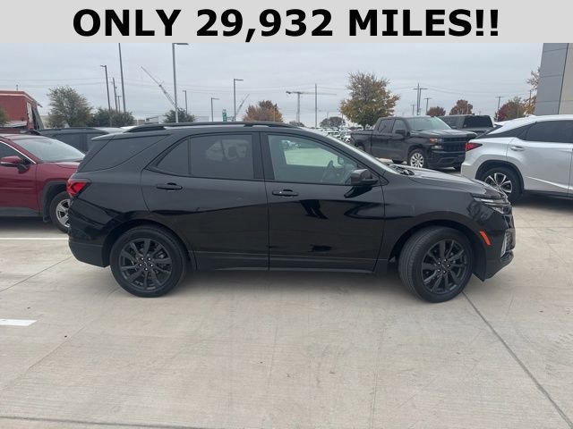 Used 2023 Chevrolet Equinox RS image 2