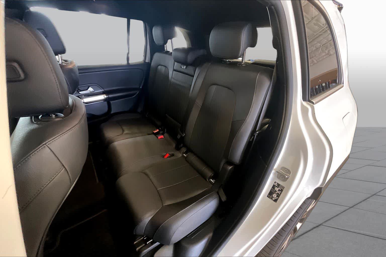Used 2024 Mercedes-Benz GLB 250 image 18