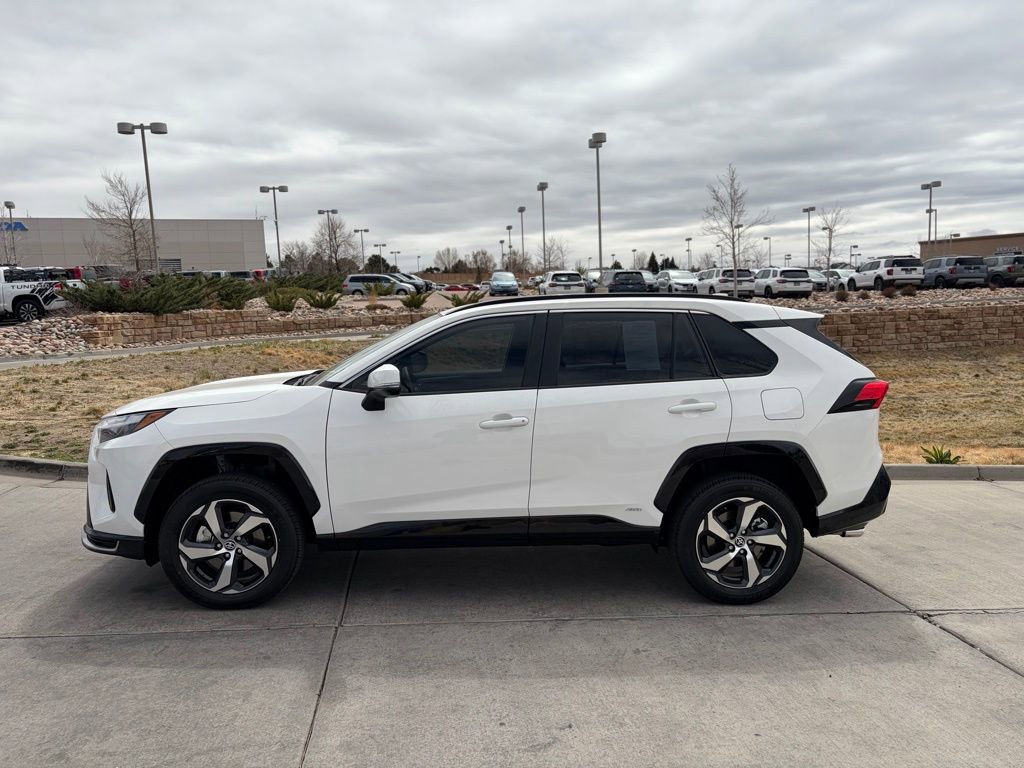 Used 2025 Toyota RAV4 SE image 5