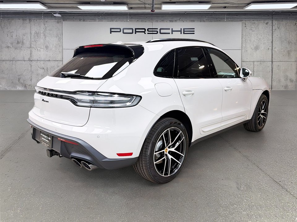 New 2026 Porsche Macan AWD/4WD image 9