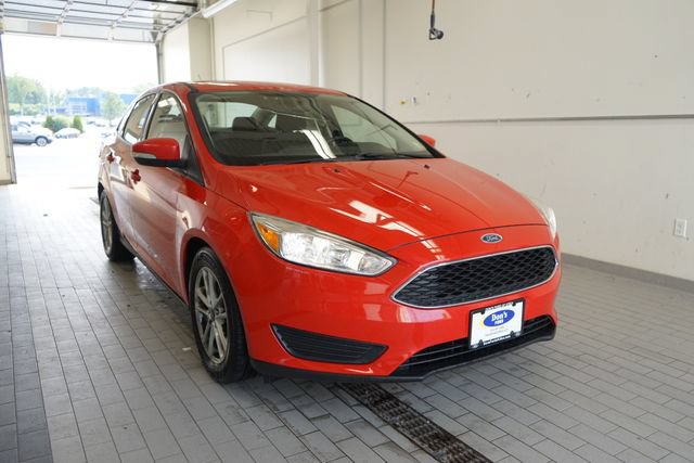 Certified 2017 Ford Focus SE w/ Cold Weather Package FWD image 16