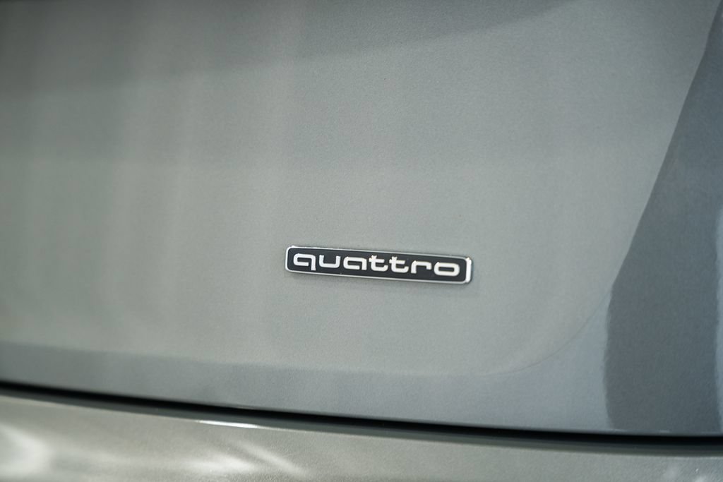 Used 2023 Audi Q5 2.0T Prestige w/ Prestige Package AWD/4WD image 7