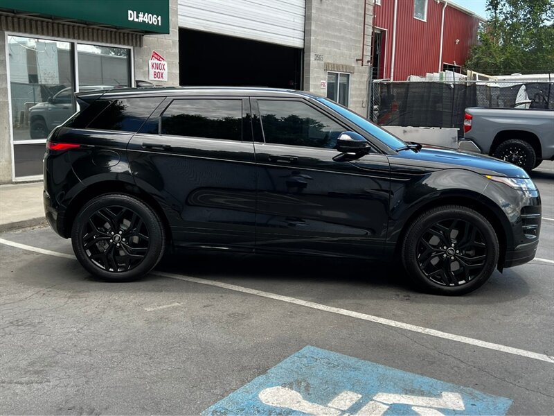Used 2023 Land Rover Range Rover Evoque R-Dynamic SE AWD/4WD image 8