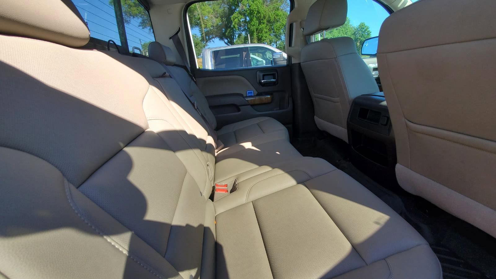 Used 2018 GMC Sierra 1500 SLT AWD/4WD image 6