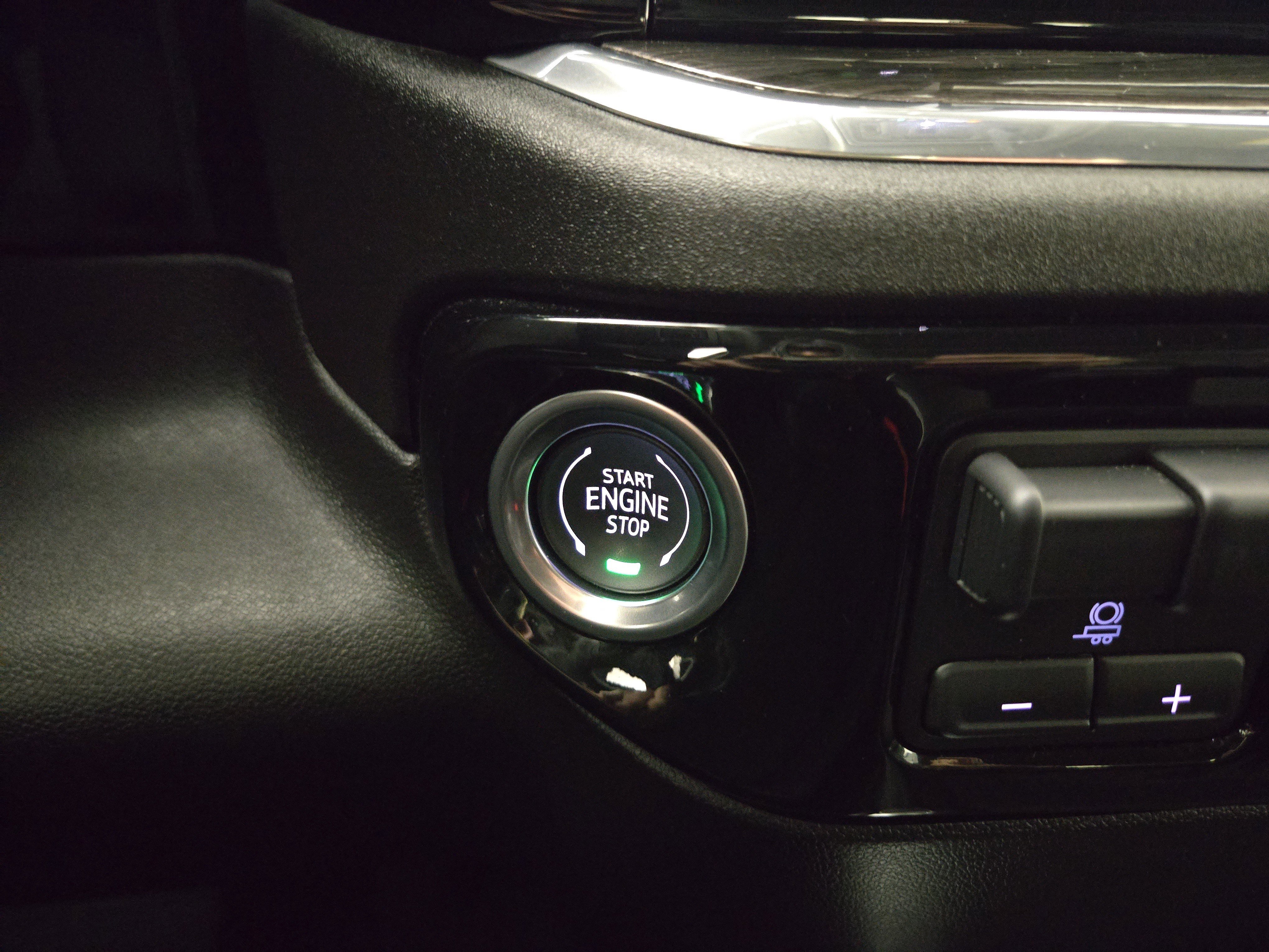 Certified 2025 Chevrolet Silverado 2500 LTZ w/ LTZ Plus Package image 24