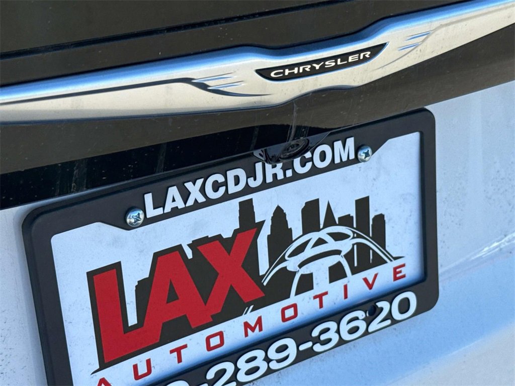 New 2026 Chrysler Voyager LX image 5