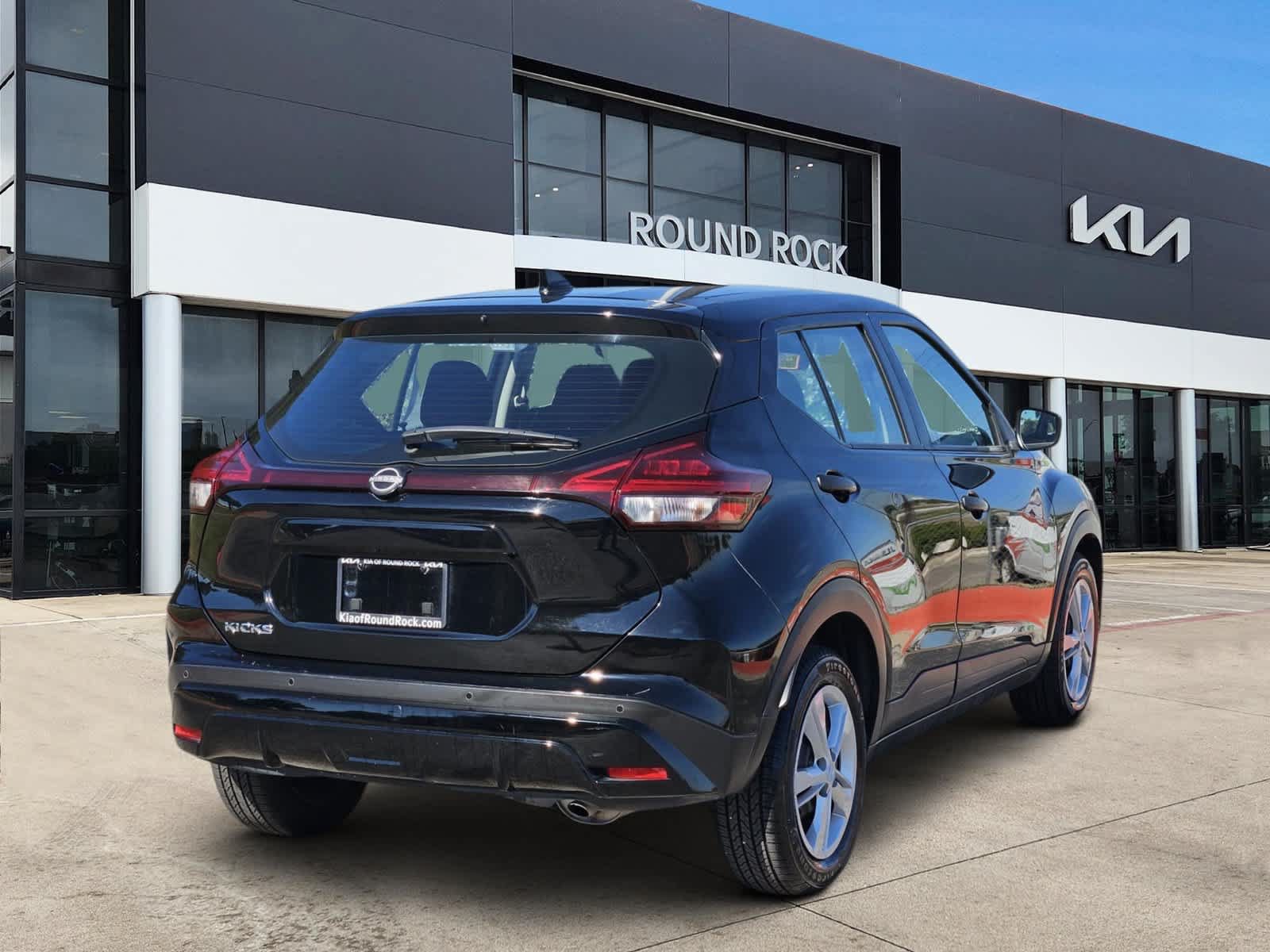 Used 2024 Nissan Kicks S FWD image 6