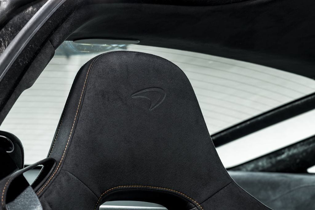 Used 2020 McLaren 720S Performance RWD image 32