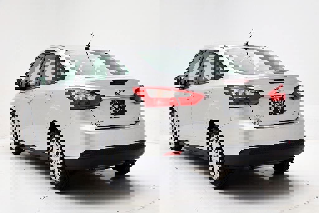 Used 2012 Ford Focus SE image 7