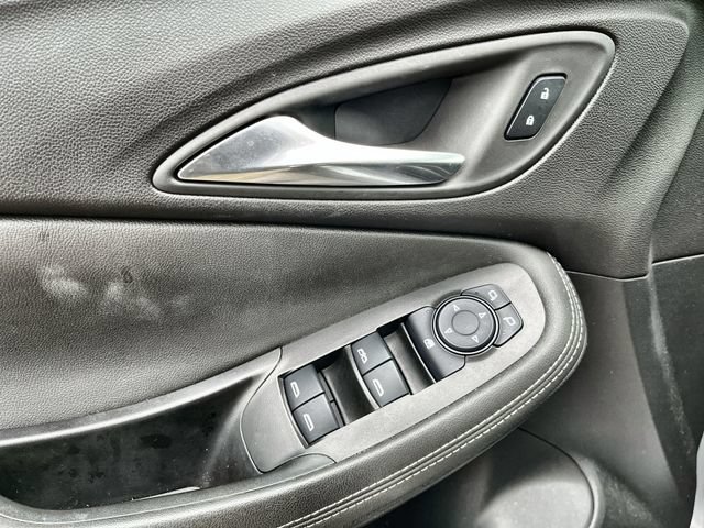Used 2024 Buick Encore GX Sport Touring AWD/4WD image 16