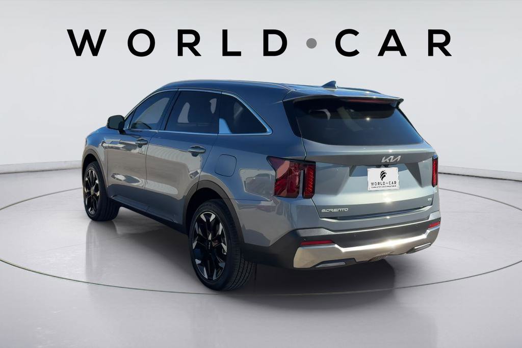 Used 2025 Kia Sorento EX image 6