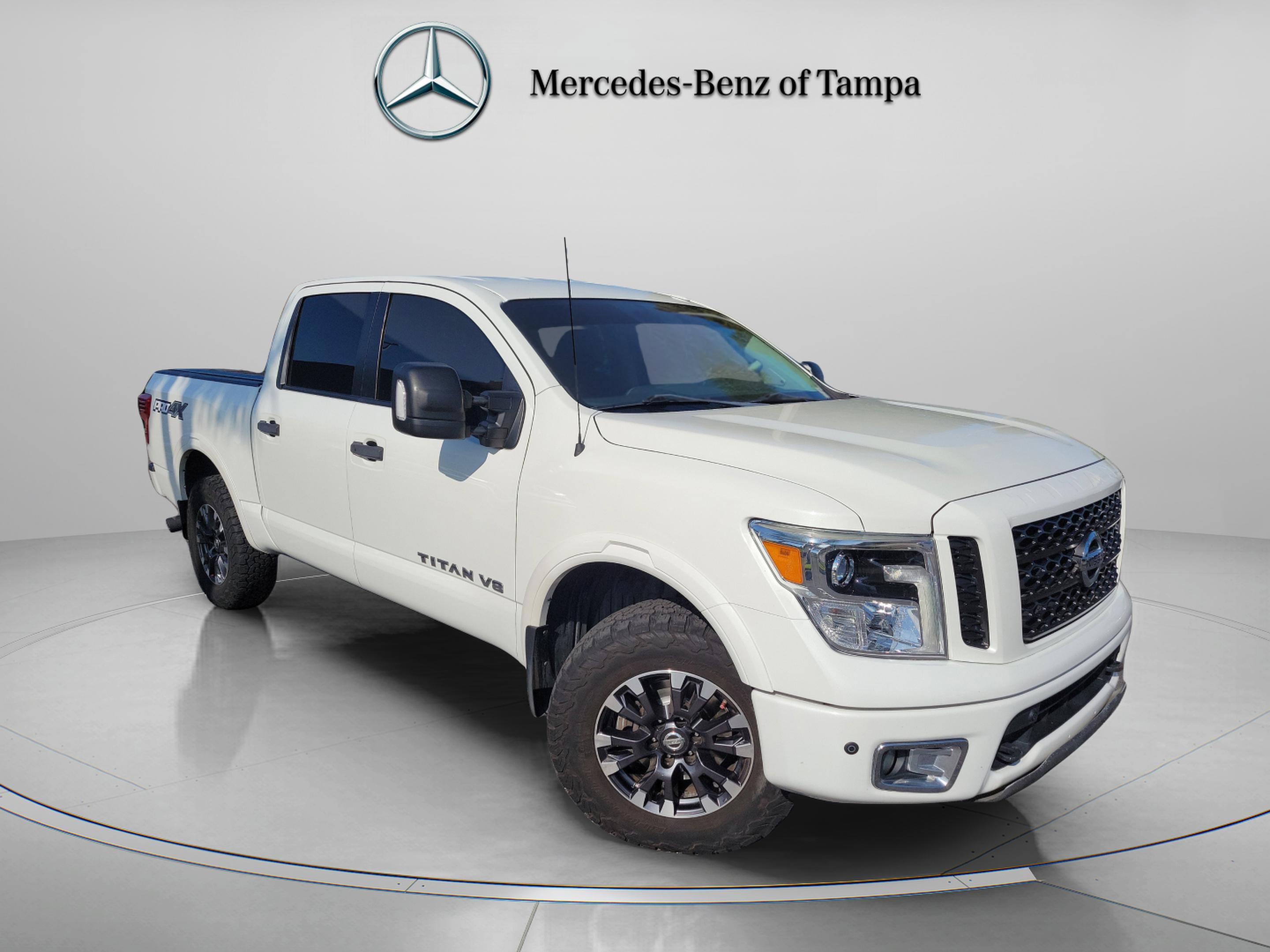 Used 2018 Nissan Titan PRO-4X image 4
