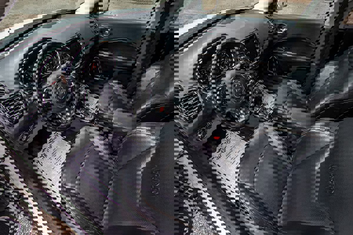 Used 2018 Jeep Compass Limited w/ Navigation Group image 11