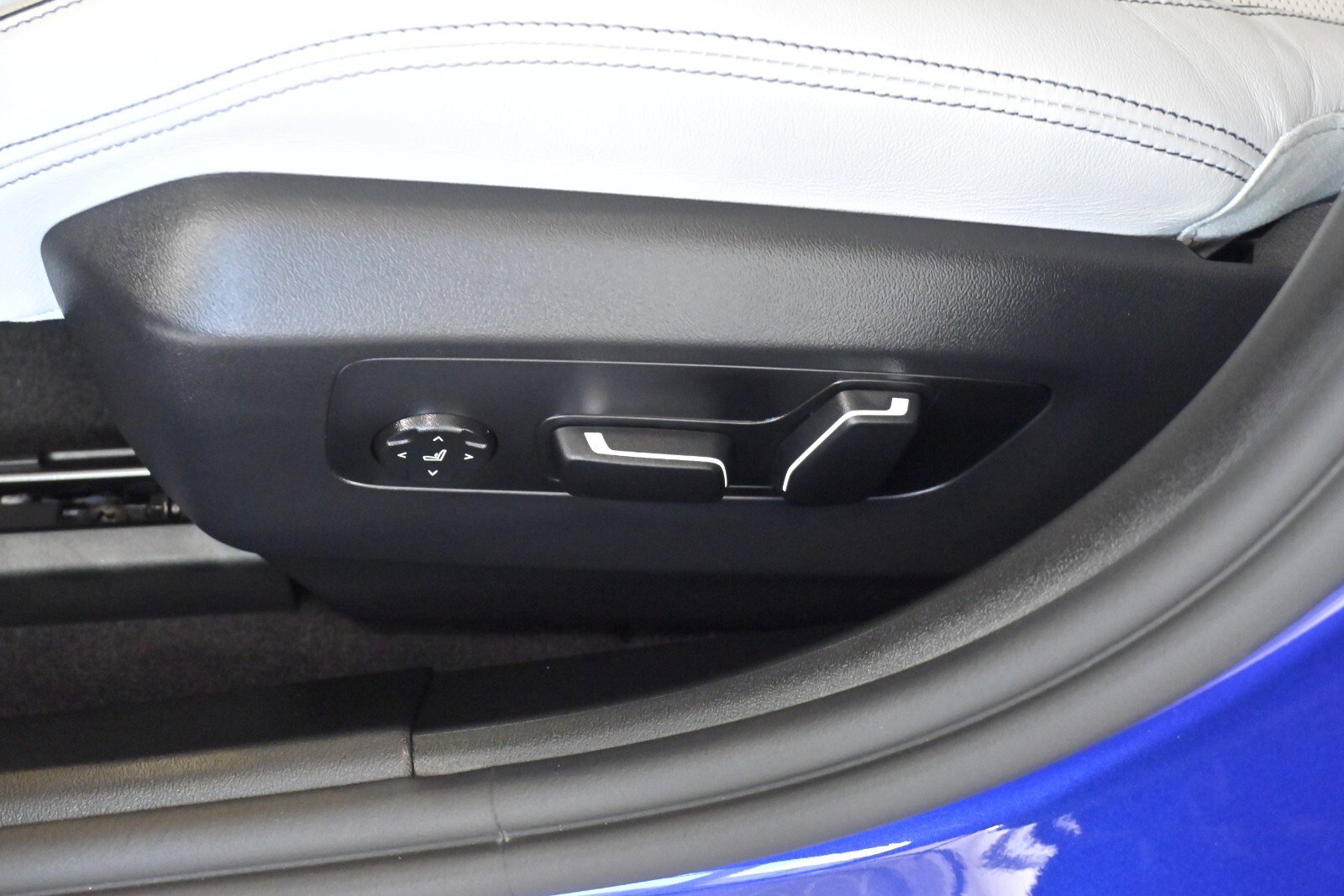 New 2026 BMW M5 w/ Carbon Package image 11