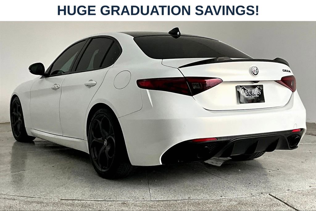 Used 2019 Alfa Romeo Giulia Ti Sport w/ Quick Order Package 22U Sport RWD image 14