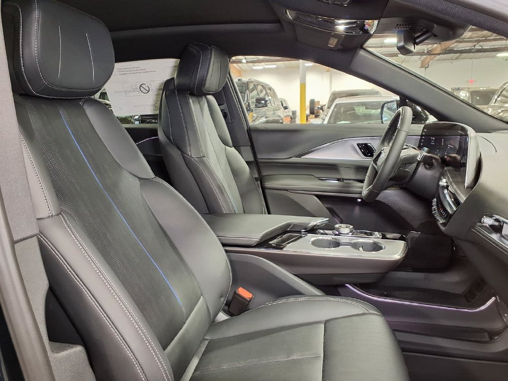 New 2027 Cadillac Lyriq Luxury RWD image 5