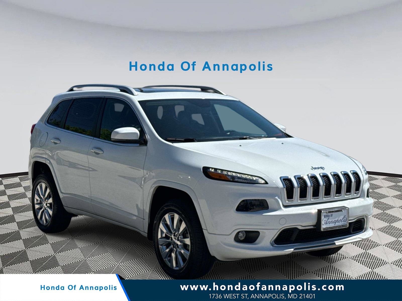 Used 2016 Jeep Cherokee Overland AWD/4WD image 1