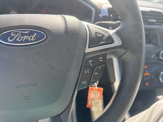 Used 2016 Ford Fusion SE FWD image 29