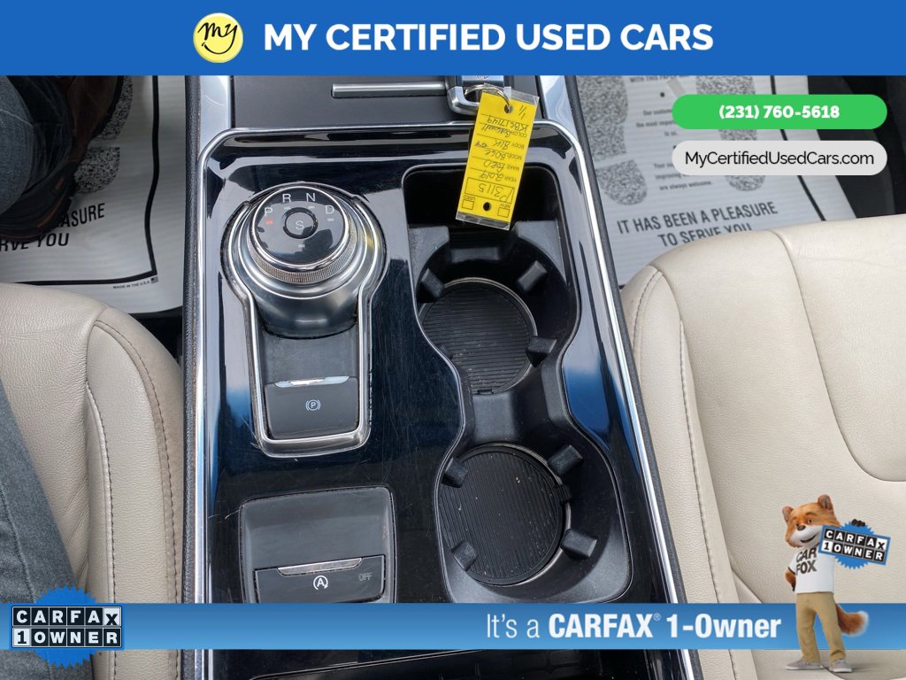 Used 2019 Ford Edge Titanium w/ Cold Weather Package image 29