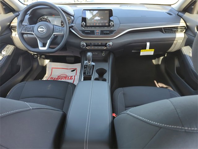New 2025 Nissan Altima 2.5 SV image 18