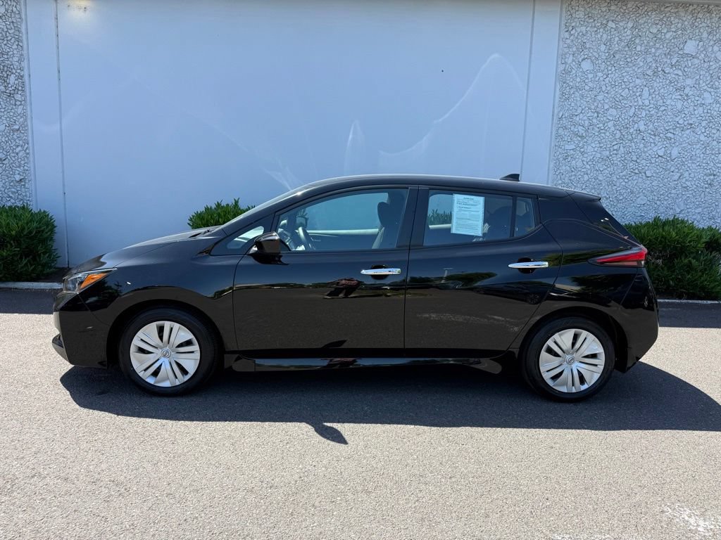 Certified 2024 Nissan Leaf S FWD image 3
