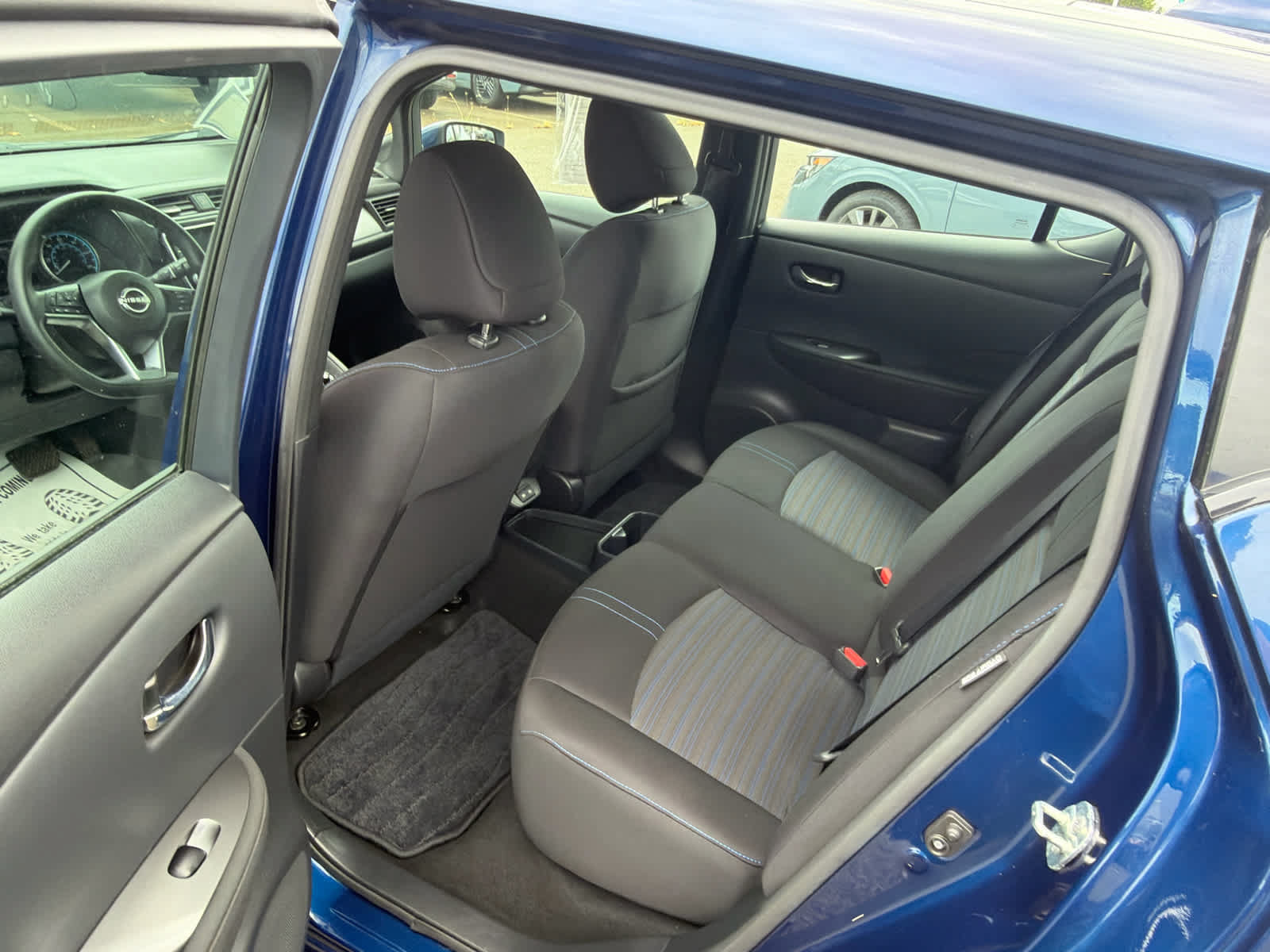Used 2023 Nissan Leaf S FWD image 17