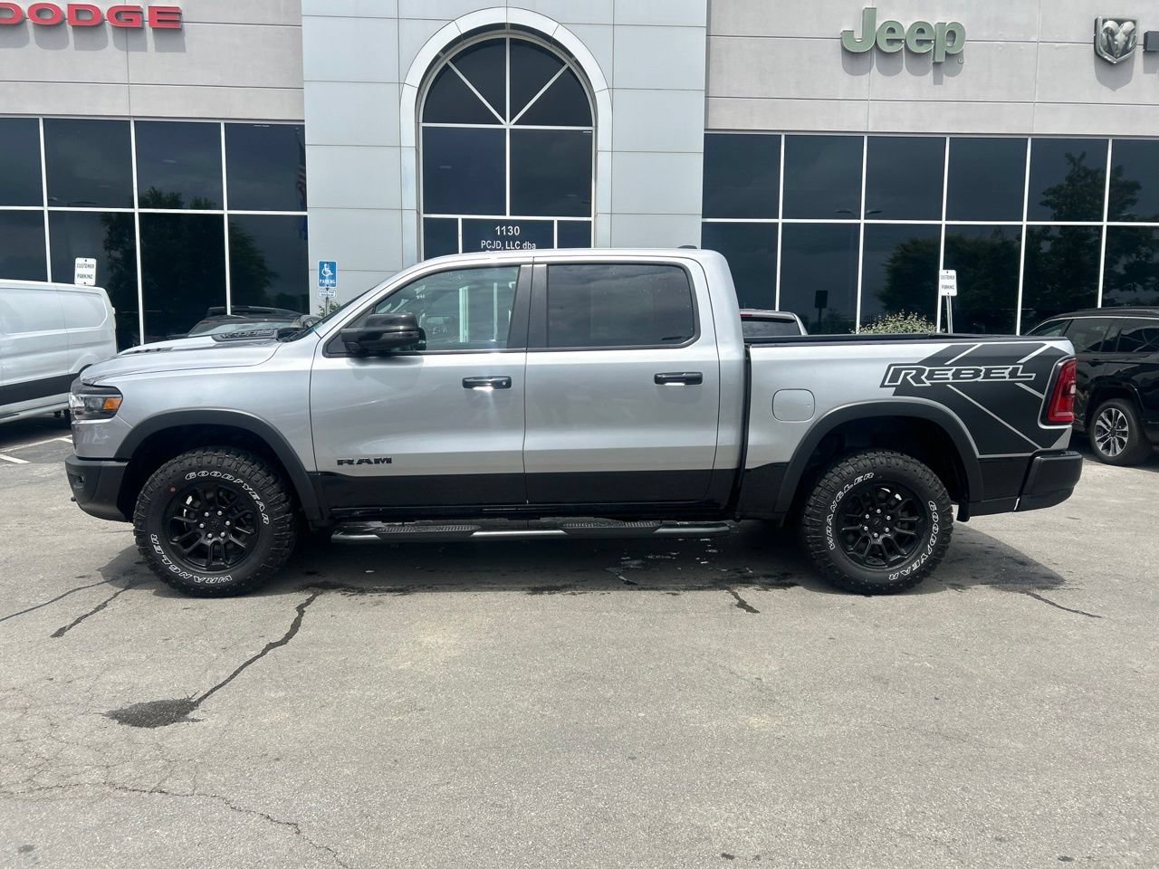Used 2025 RAM 1500 Rebel w/ Rebel Level 2 Equipment Group AWD/4WD image 6