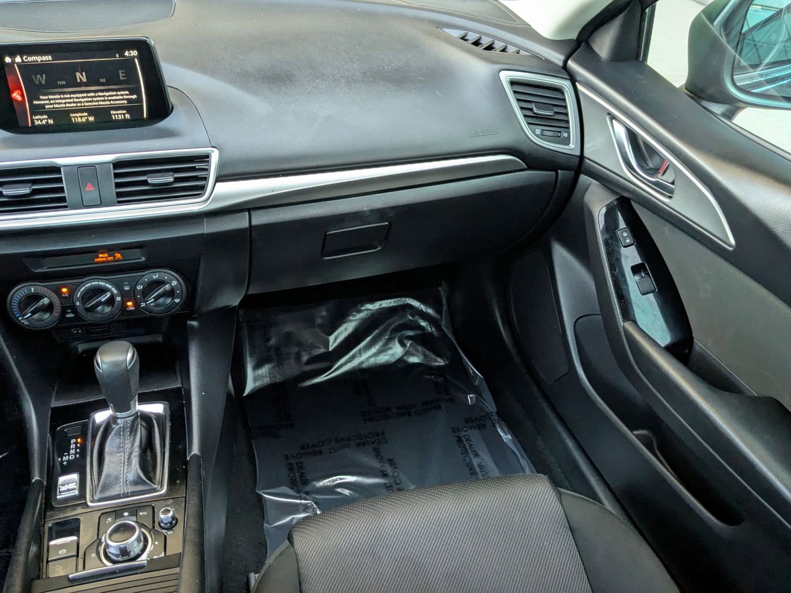 Used 2017 MAZDA MAZDA3 Sport FWD image 26