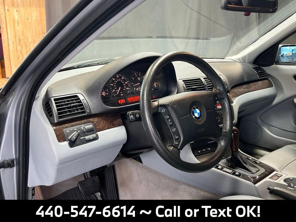 Used 2004 BMW 325xi Sedan image 10