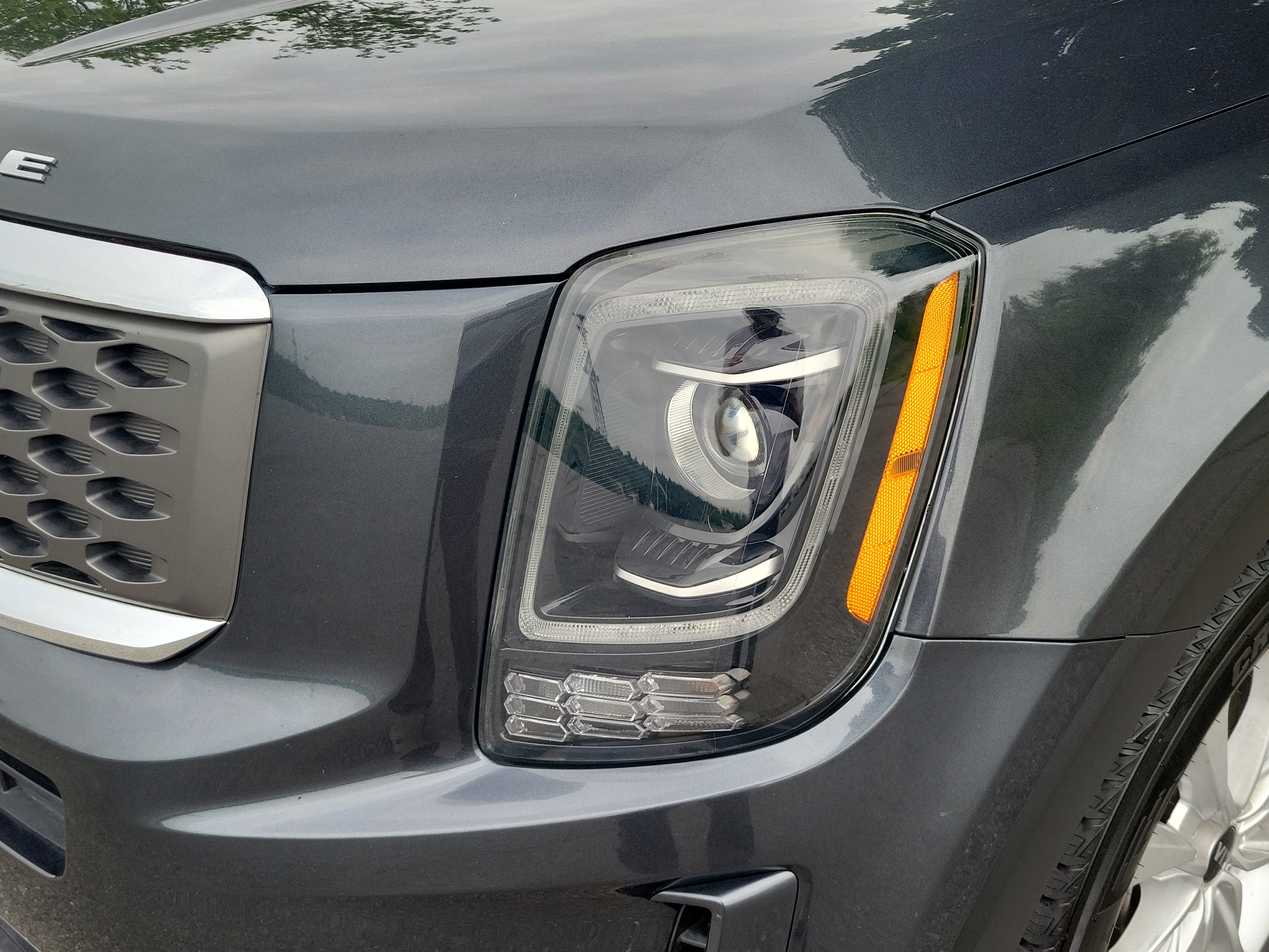 Used 2020 Kia Telluride LX FWD image 9