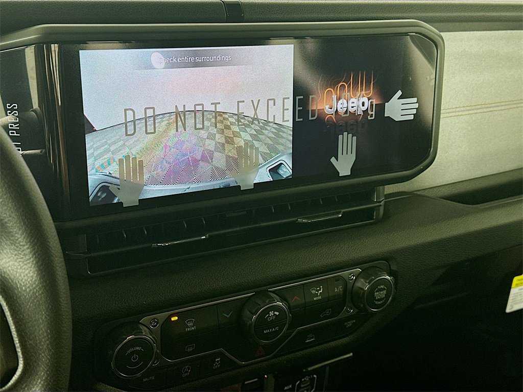 New 2026 Jeep Gladiator Sport image 15