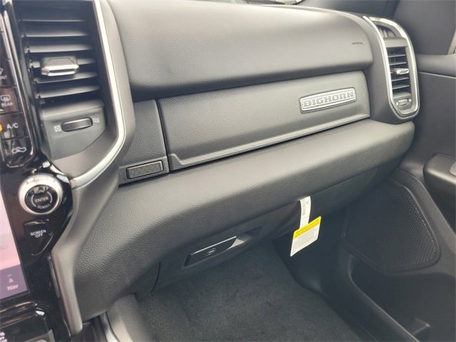 New 2026 RAM 1500 4x4 Crew Cab image 29