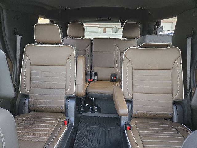 Used 2025 GMC Yukon Denali Ultimate w/ LPO, Floor Liner Package image 31