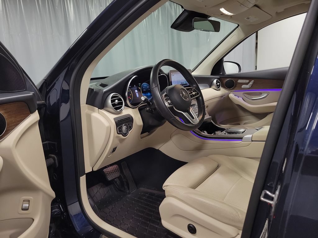 Used 2022 Mercedes-Benz GLC 300 4MATIC image 12