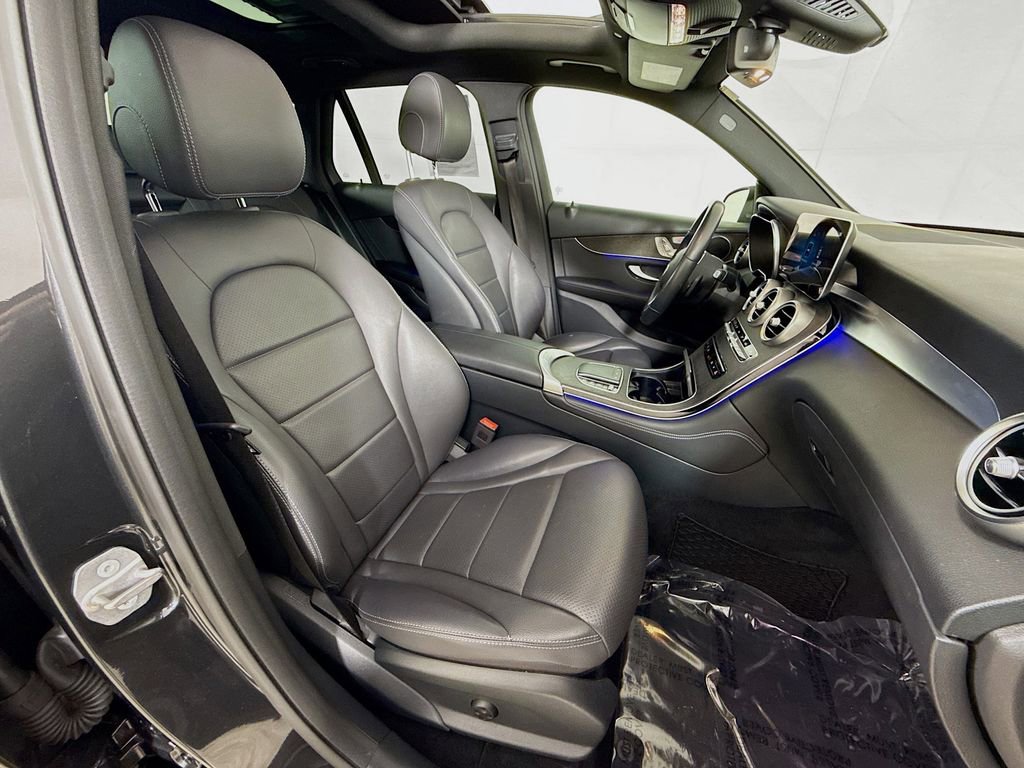 Used 2020 Mercedes-Benz GLC 300 4MATIC image 35